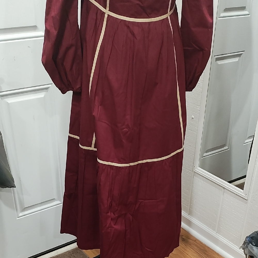 Square-Neck Burgundy Long Sleeve Tiered Dress with Contrast Trim - Picture 3 of 10